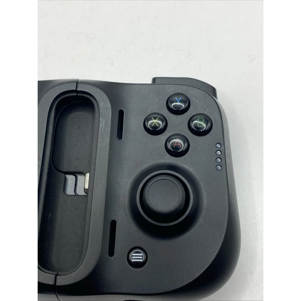 ​Razer Kishi Mobile Game Controller for iPhone iOS Lightning RZ06-0336 MFi Black